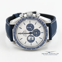 Omega Speedmaster Silver Snoopy Award Edition 2024