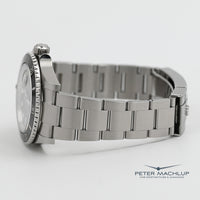 Rolex Submariner Date 2025